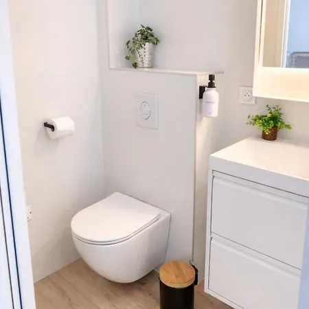 Apart Otel La Blanche Salles (Gironde)
