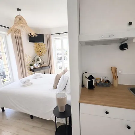 La Blanche Aparthotel