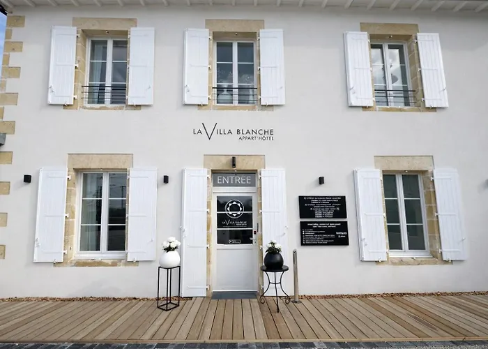 La Blanche 3* Salles (Gironde)