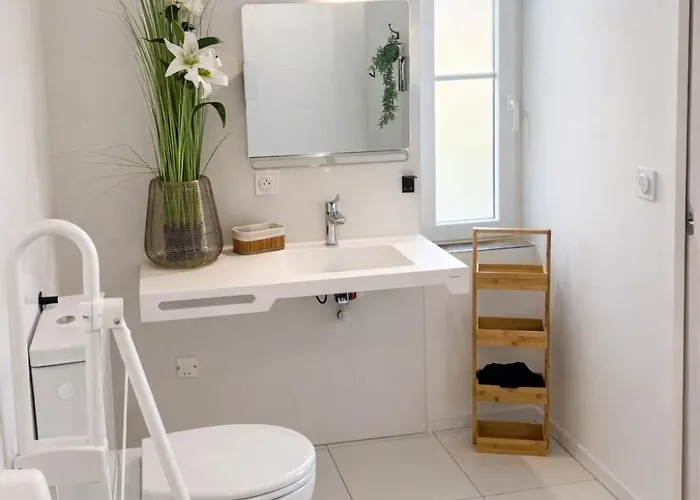 La Blanche 3* Salles (Gironde)