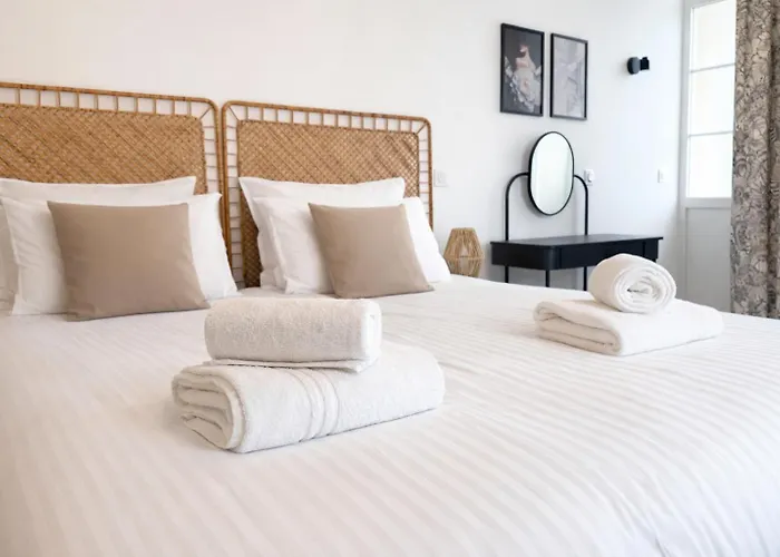 La Blanche Aparthotel Salles (Gironde)